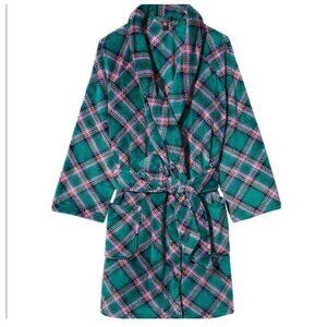 VICTORIA’S SECRET SHORT COZY ROBE IN GREEN/PINK Plaid NWT SIZE S